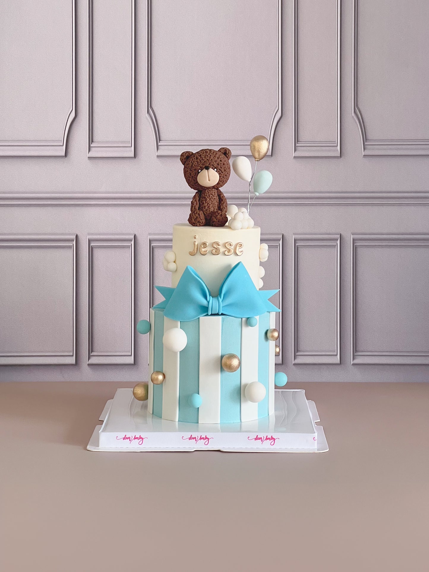Animal with Ribbon Bow Cake