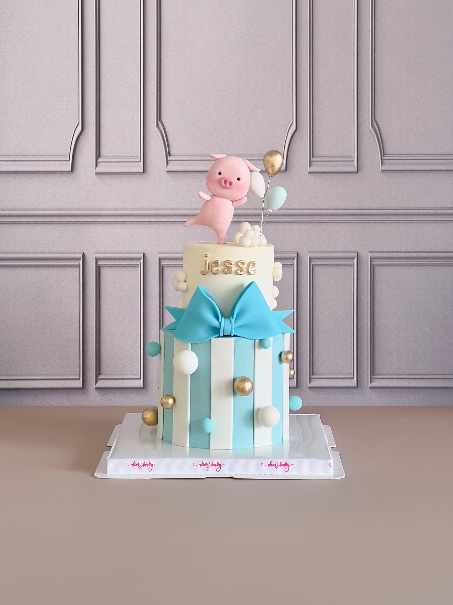 Animal with Ribbon Bow Cake